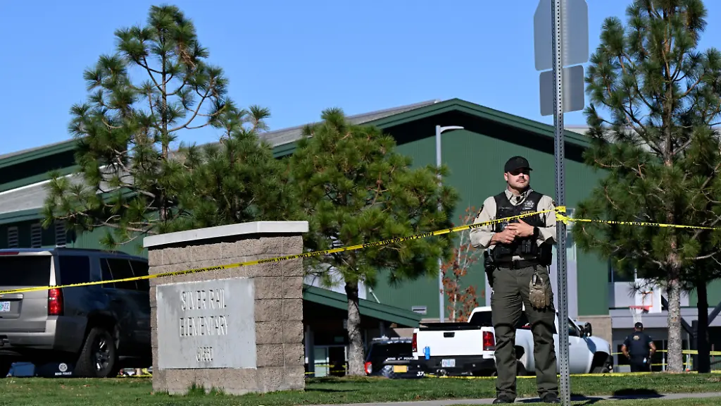 Drei Kinder und ein Lehrer tot: Schütze an US Grundschule war 16 Jahre alt