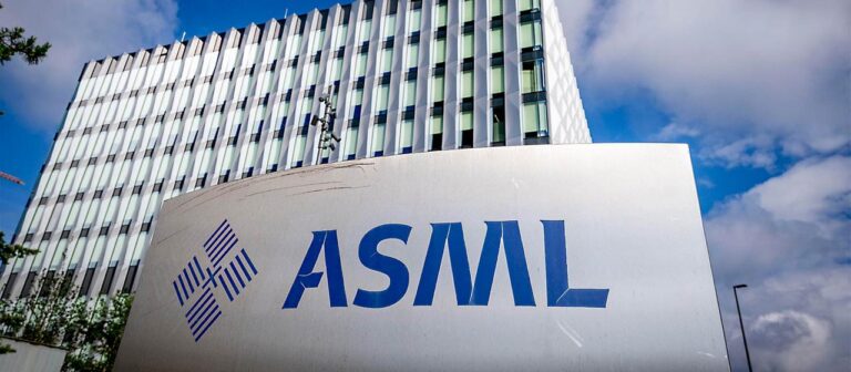 Marktbericht: Europas wertvollster Konzern ASML macht KI Boom möglich