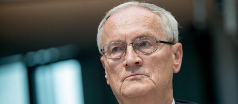 Ermittler nehmen Ex BND Chef Hanning fest