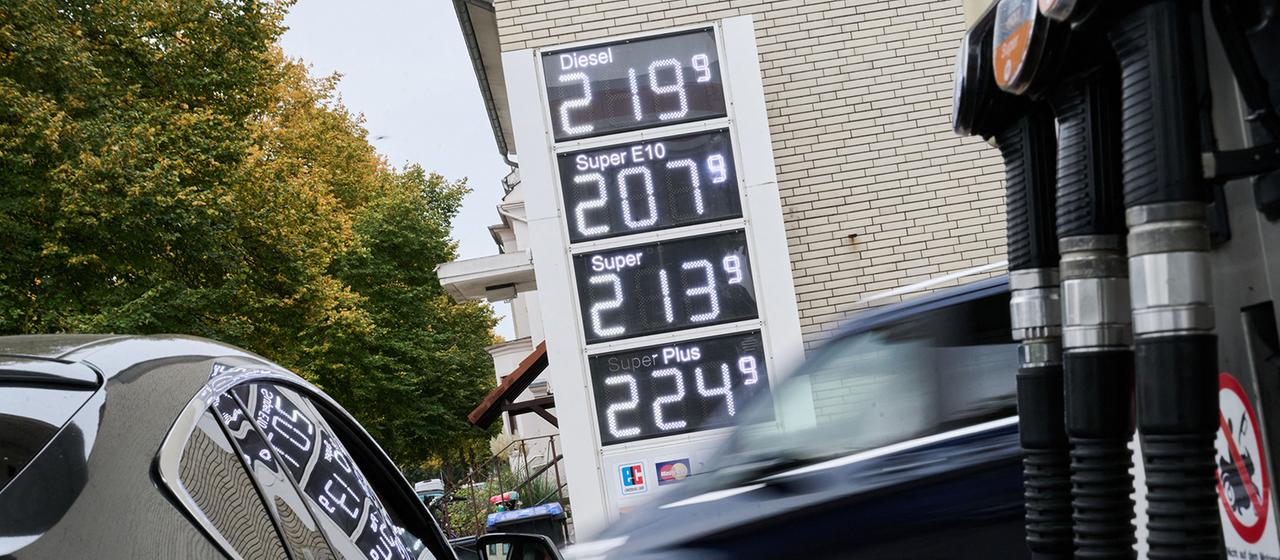 Tankstellen: Verstöße gegen die 12 Uhr Regel nehmen ab