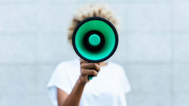 Kommunikationsfreiheit, Recht und Bedingungen offener Diskurse