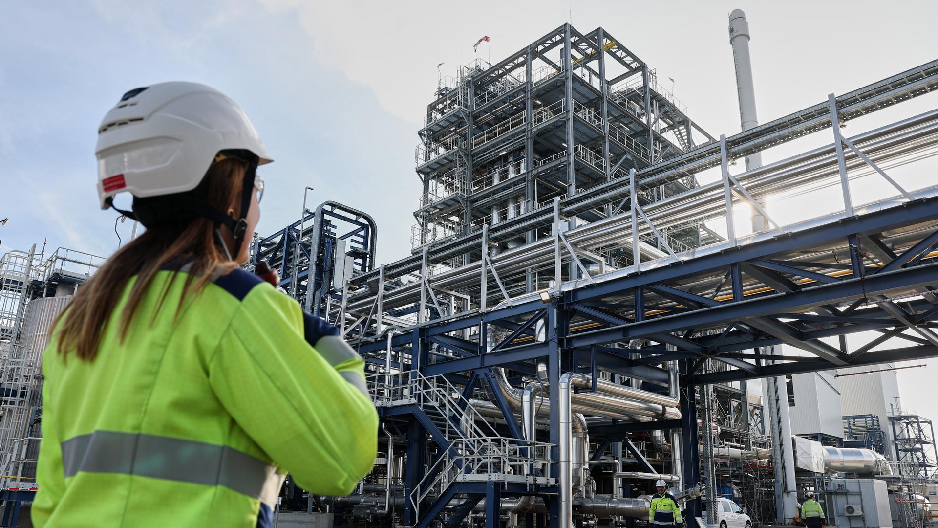 CO₂, Holz und Recycling statt Erdöl