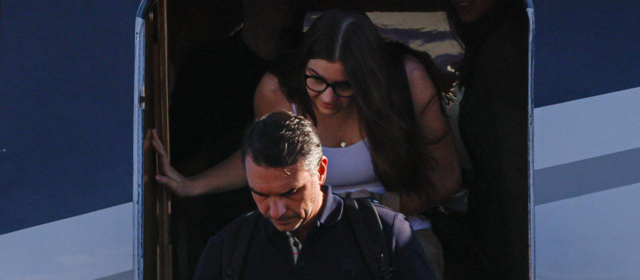 Nach illegaler Ausreise aus Brasilien: Flávio Bolsonaro in Miami gelandet