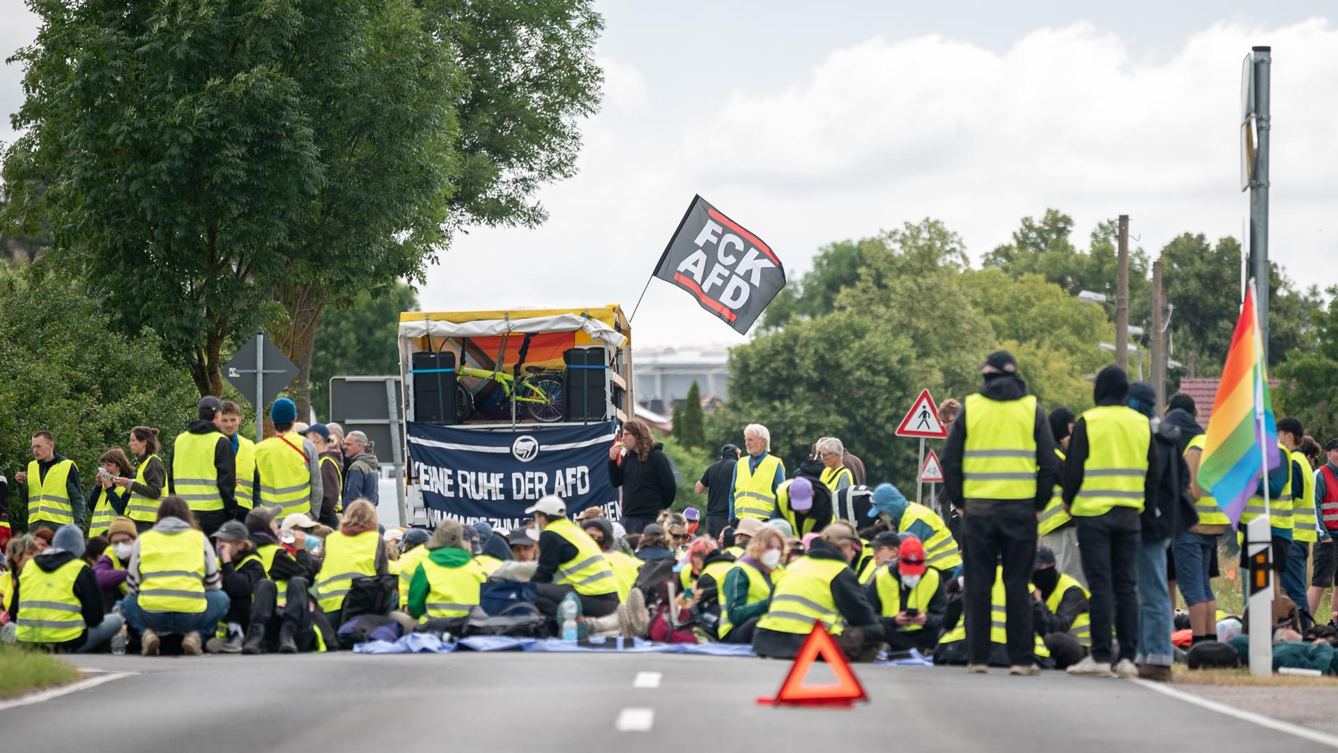 Ziviler Ungehorsam: Wo liegen die Grenzen des Protests?
