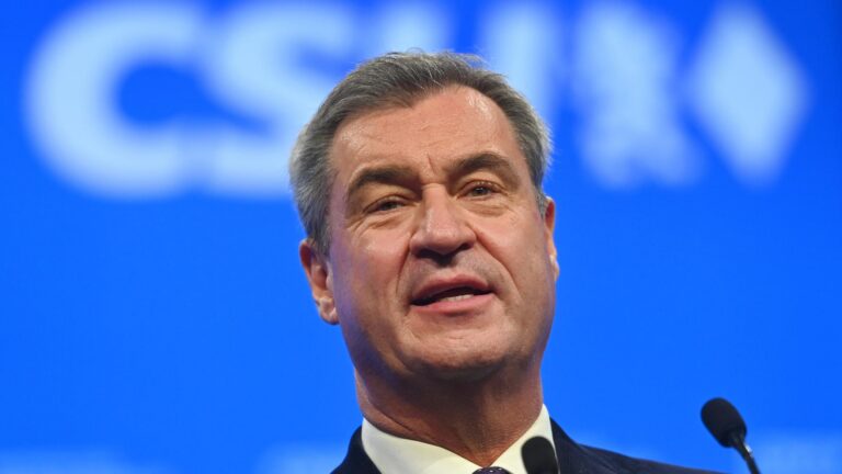Söders Extremismusklausel: Populismus im Kommentar