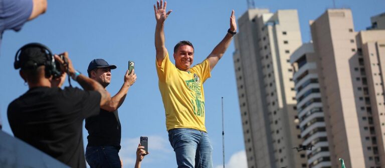 Wahl in Brasilien: Kehren die Bolsonaros zurück?