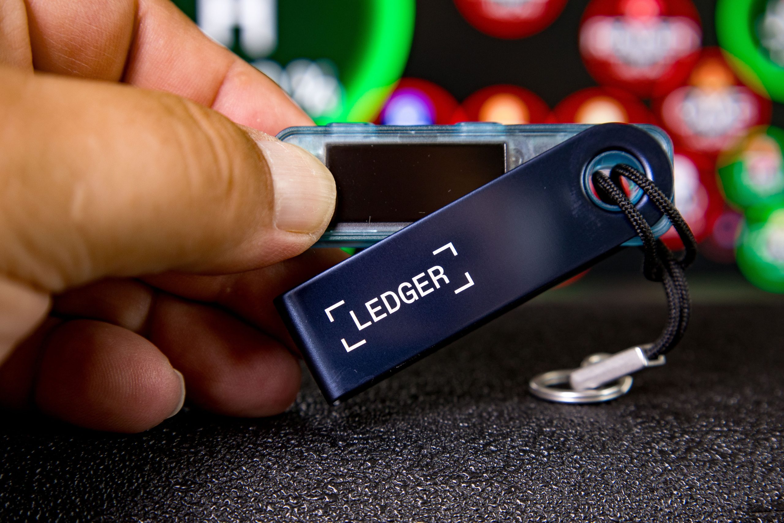 Ledger Skandal: Betrüger verliert selbst 60 Bitcoin