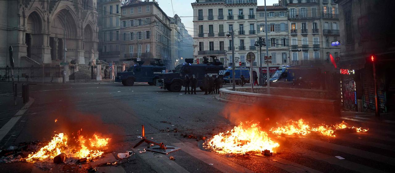 Hunderttausende protestieren in Frankreich: neue Unruhen