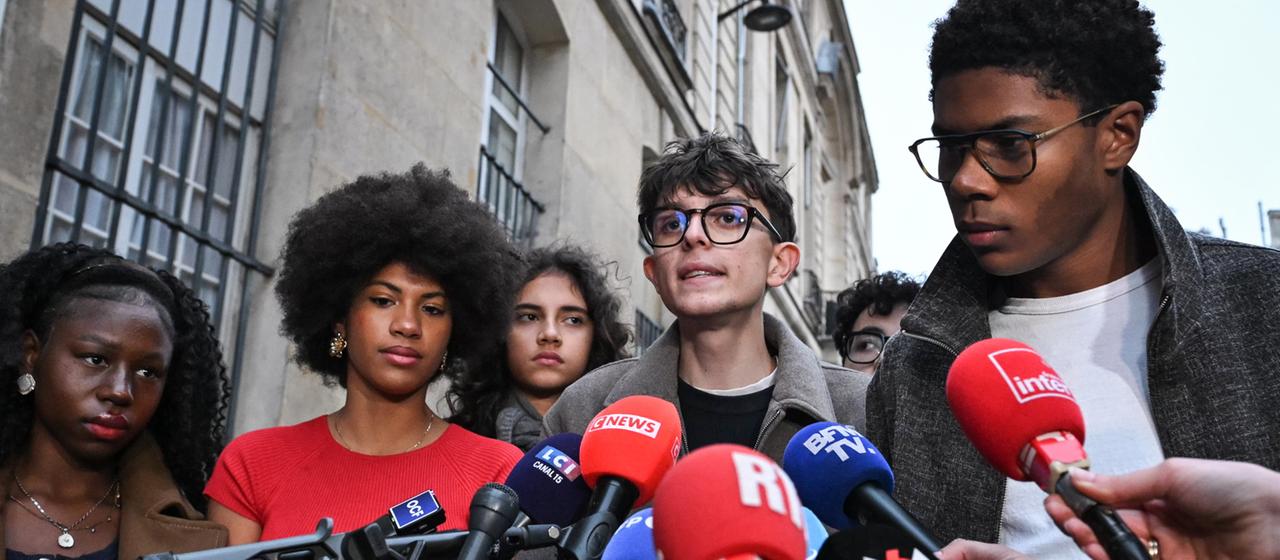 Schülerproteste in Frankreich: Fünf Punkte Plan, aber noch kein Befreiungsschlag