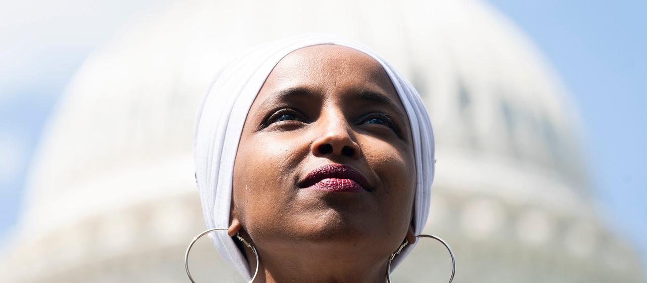 Razzia bei US Demokratin Omar: Politiker mit Migrationsgeschichte als Feindbild