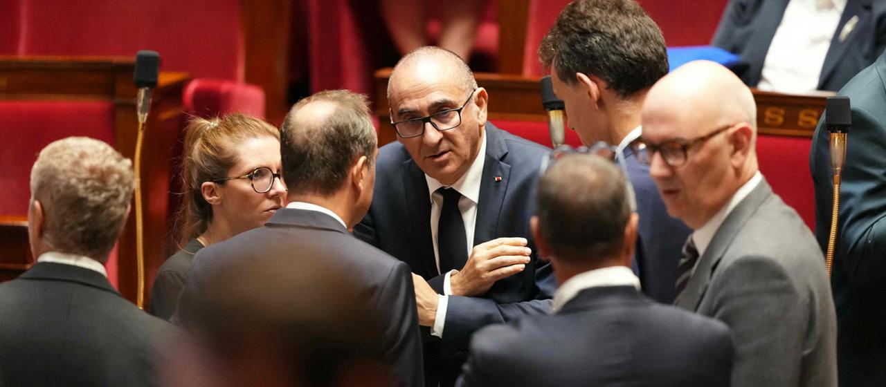 Haushaltsdebatte in Frankreich: Politische Quadratur des Kreises
