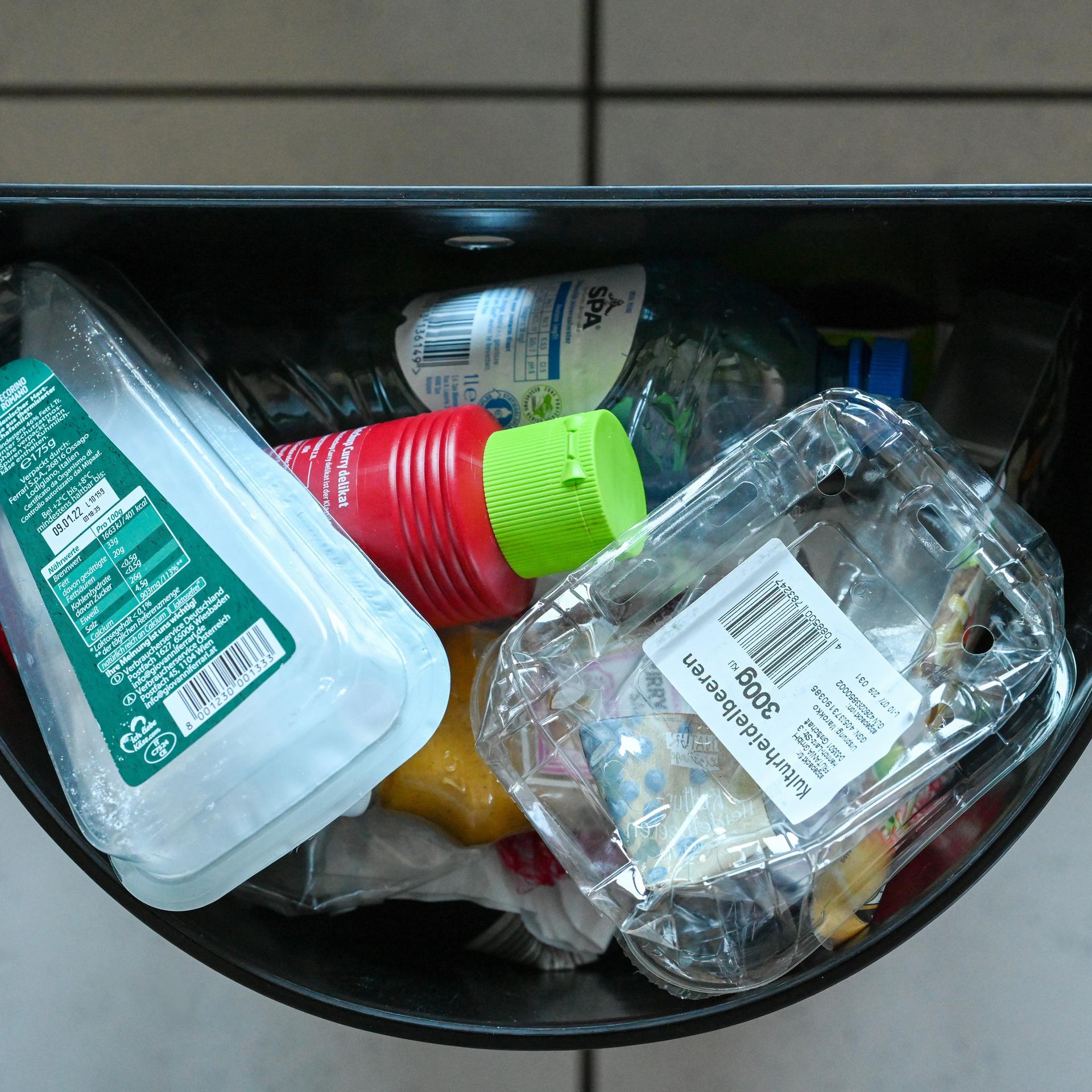 Geplante Plastiksteuer: Ein Tropfen auf den heißen Stein?