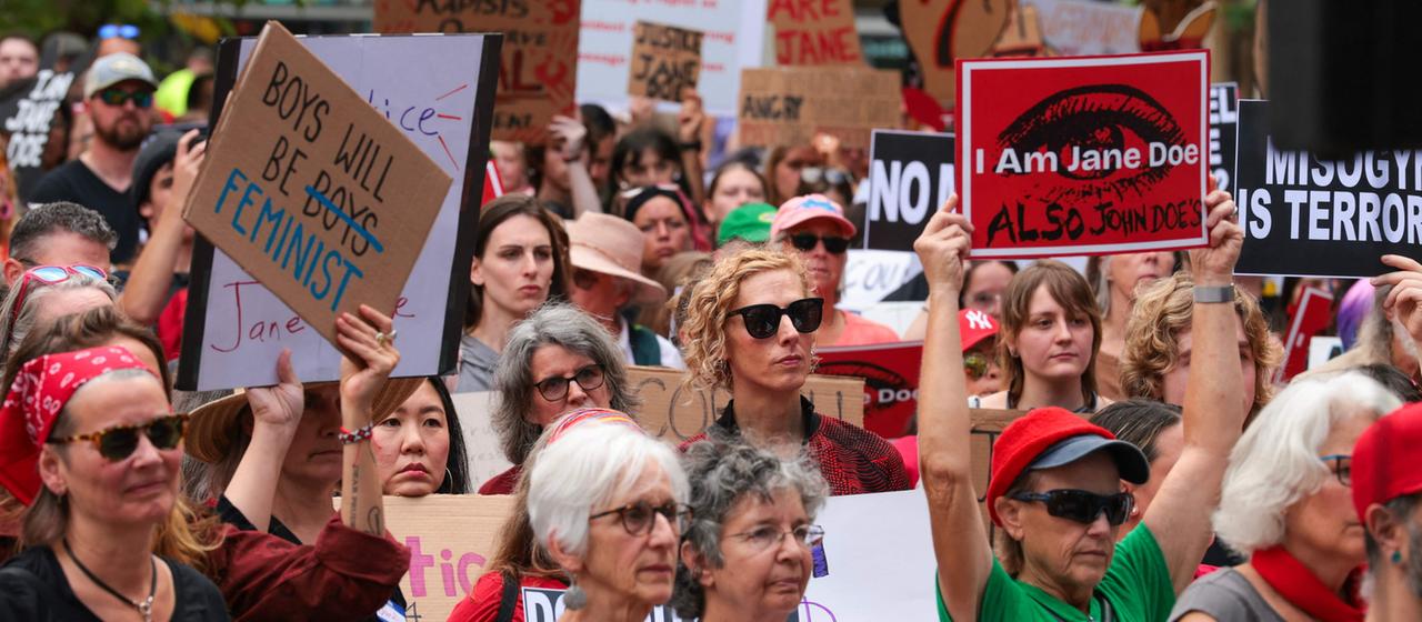 We Are Jane Doe: Protestdemo an US Eliteuni