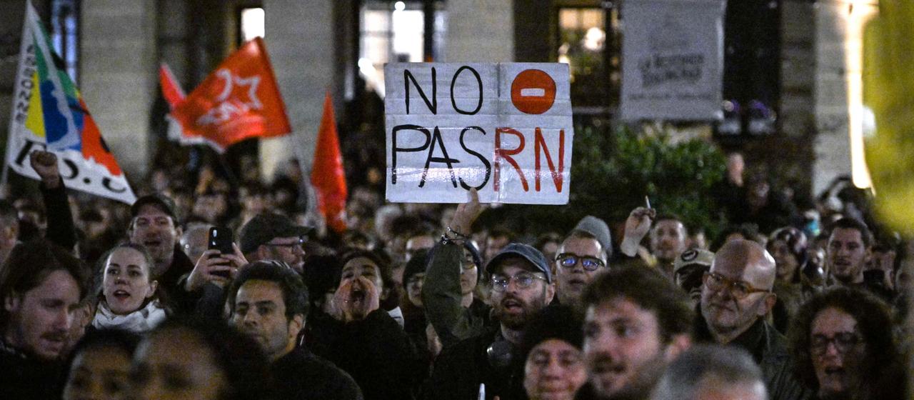 Nach Anschlägen in Frankreich: Sorge vor zunehmendem Rassismus