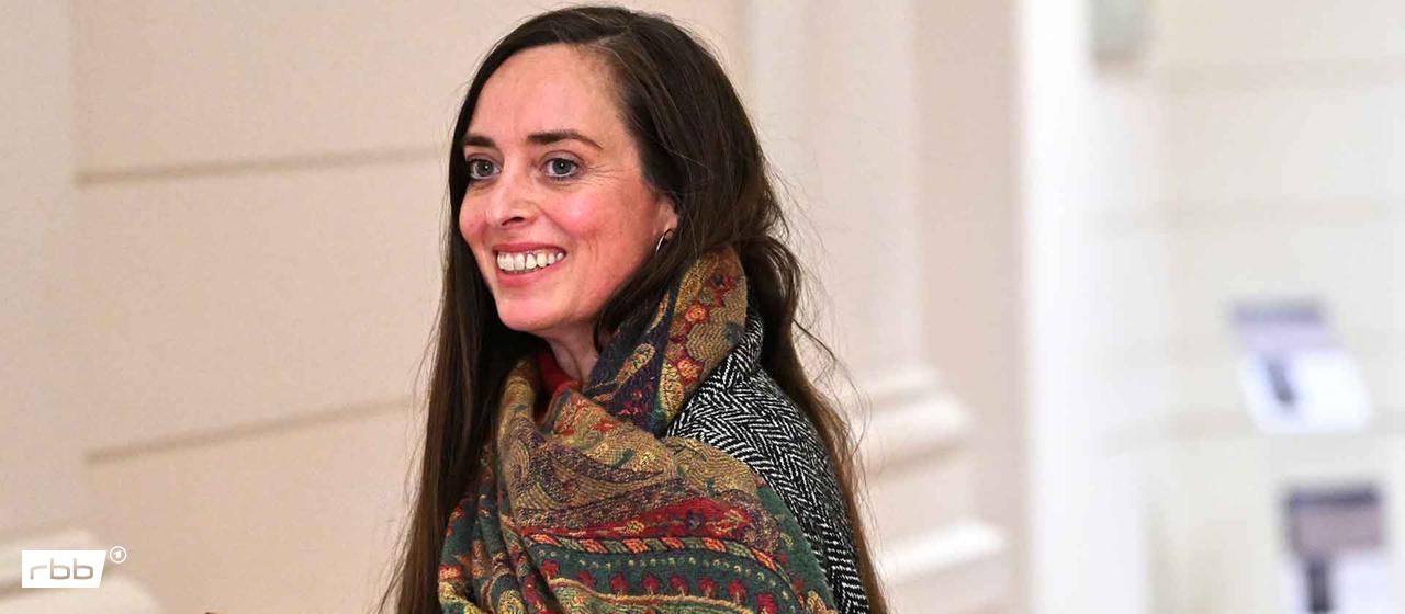 Berliner Linke vertagt Entscheidung über umstrittene Abgeordnete Emde