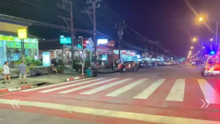 Fahrer ergreift die Flucht: Pick-up überfährt deutsche Urlauber in Thailand