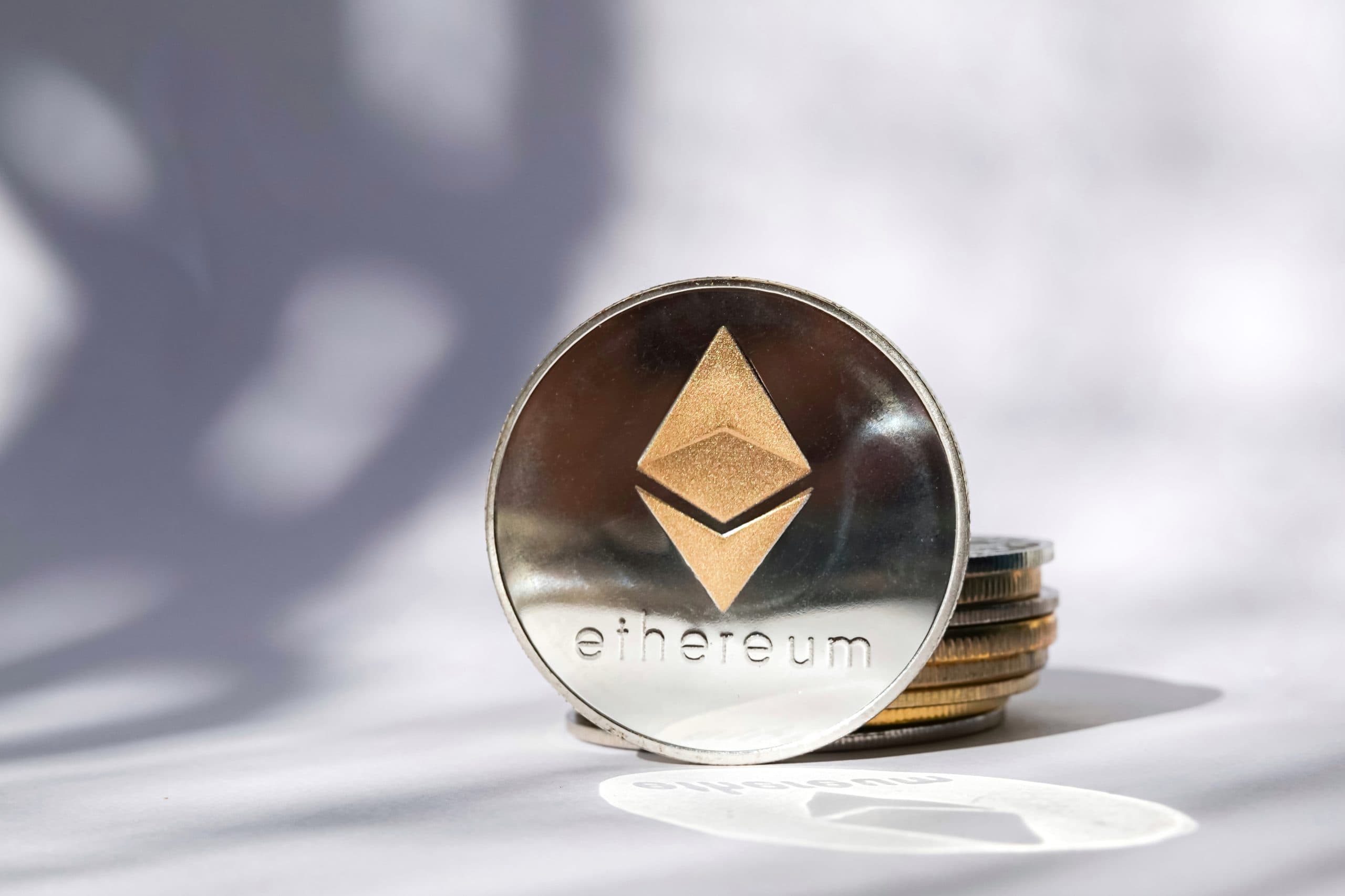 Staking Rekord: Warum Krypto Renditen trotzdem sinken