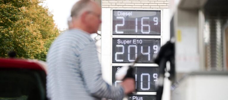 Neuer Tankrabatt startet mit stark fallenden Preisen