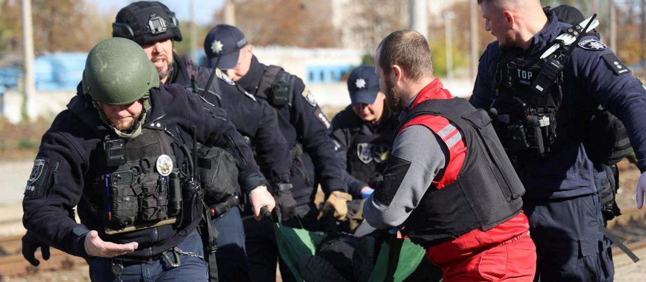 Zahlreiche Tote bei Angriff auf Bahnhof in Dnipro